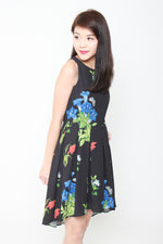 Load image into Gallery viewer, Andrea Floral Dip Hem Dress in Black

