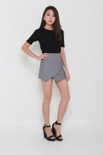 Load image into Gallery viewer, Hailee Pin Stripes Skorts in Light Grey
