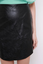 Load image into Gallery viewer, Vivien Curve Layer Skirt in Black
