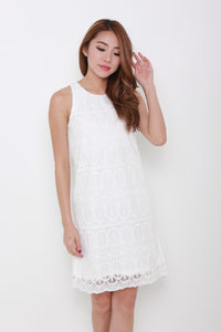 Rachelle Scallop Lace Shift Dress in White