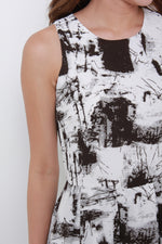 Load image into Gallery viewer, Teri Mono Abstract Train Dress in Black
