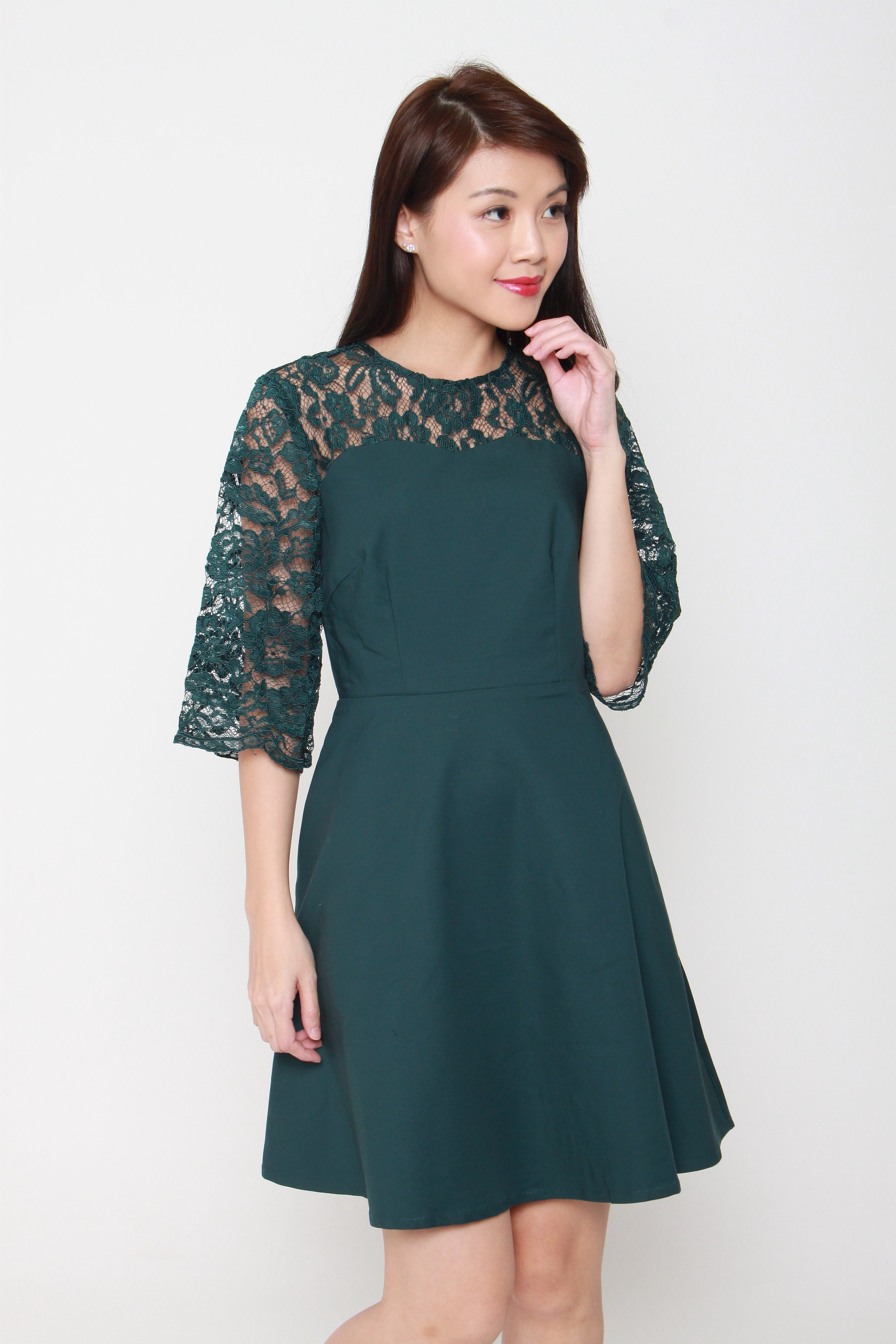 Everlyn Flare Belle Sleeve Lace Dress in Forest Green