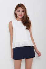 Load image into Gallery viewer, Zoey Pleat Hem Top in White
