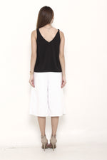 Load image into Gallery viewer, Monroe V Neck Top in Black
