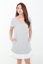 Load image into Gallery viewer, Yuna Pleated Hem Dress in Light Grey
