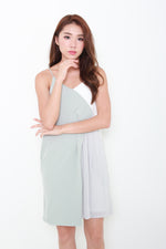 Load image into Gallery viewer, Alice Colour Block Pleat Layer Slip Dress in Green
